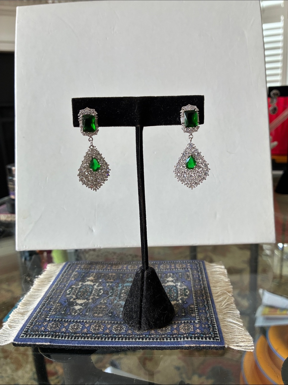 Elegant Green Crystal Drop Earrings - Brand